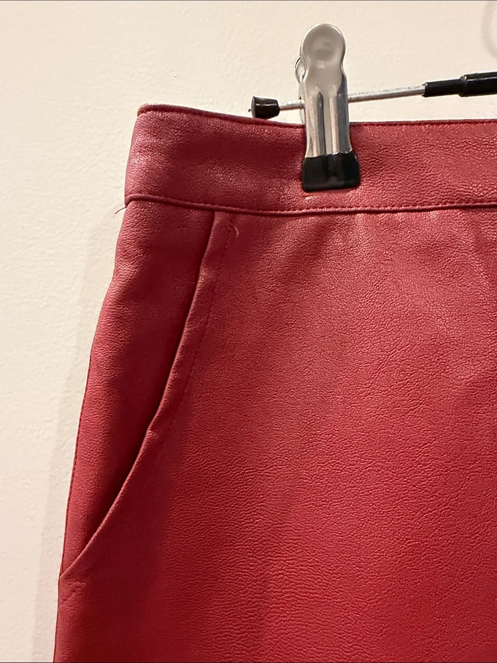 LULUS Women's Red Faux Leather Mini Skirt